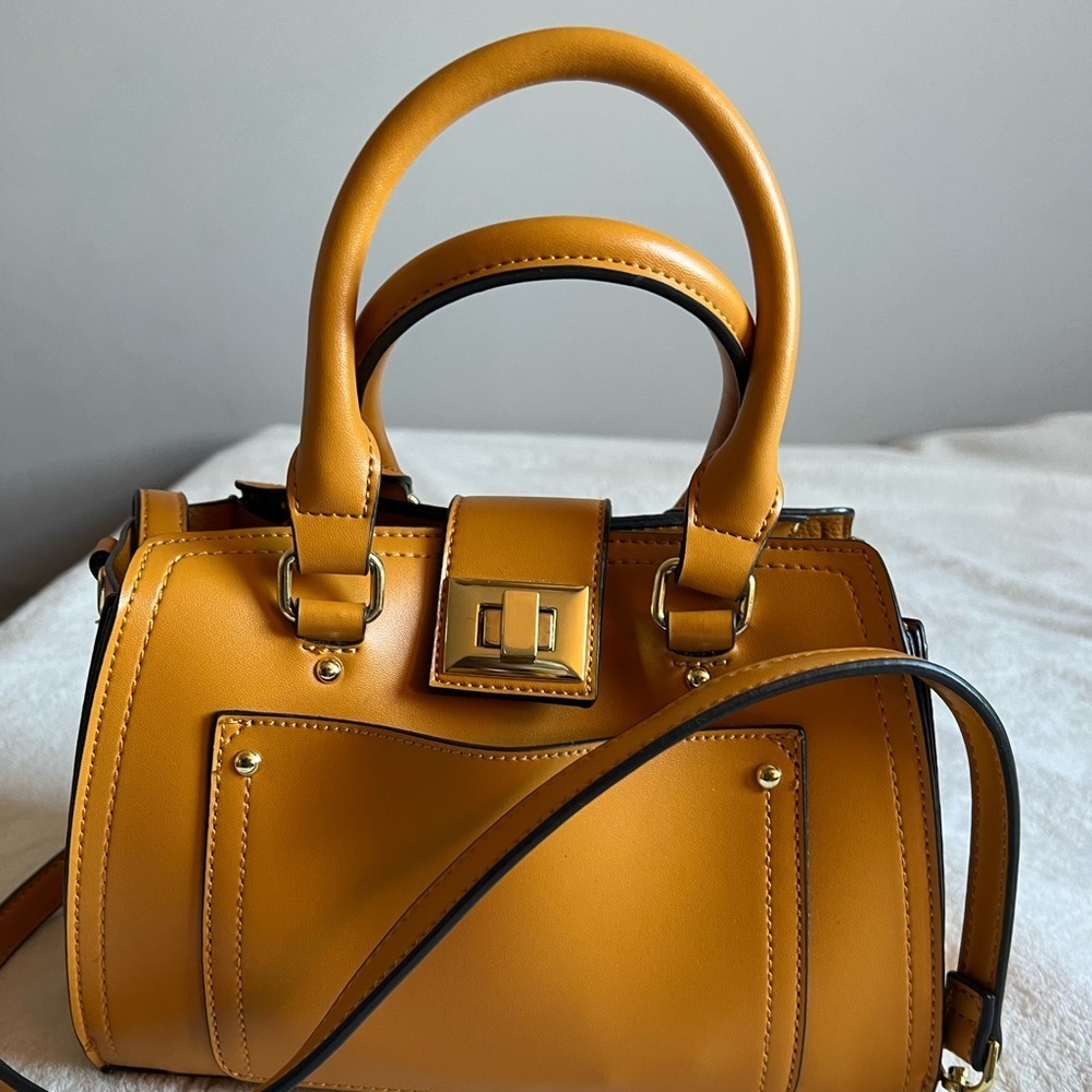 Mustard Steve Madden shoulder purse